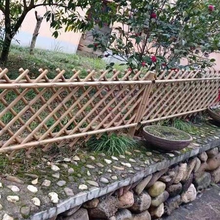 不锈钢仿竹护栏厂家 农村绿化防护仿竹护栏 园林竹节栅栏 中峰 价格合理