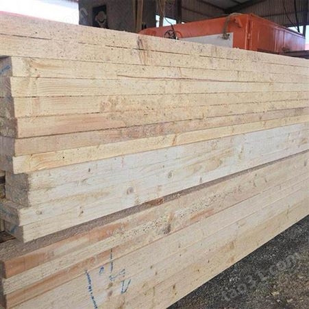 呈果澳松建筑木方生产厂家 批发耐磨工地木方质优价廉